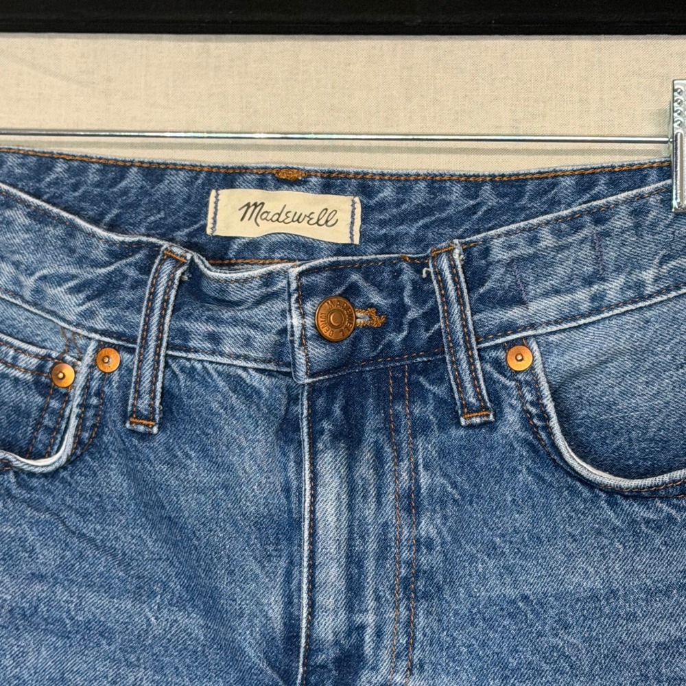 Madewell Relaxed Denim Shorts Medium Wash Raw Hem Size 27 - Picture 3 of 8